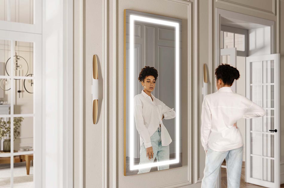 The most sublime mirrors in our collection are smooth, transparent panes without frames. The delicate shapes of the mirror will bring lightness to any bathroom, and thanks to their decorative nature you will create a unique atmosphere in your bathroom. Fancy LED lighting leaves a glow on the wall, exposing the mirror in an amazing way.